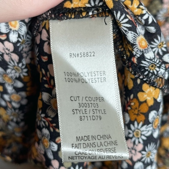 NEW MAX STUDIO Ruffle Peplum Floral Wrap Top Long Sleeves, Size Small - Picture 7 of 10